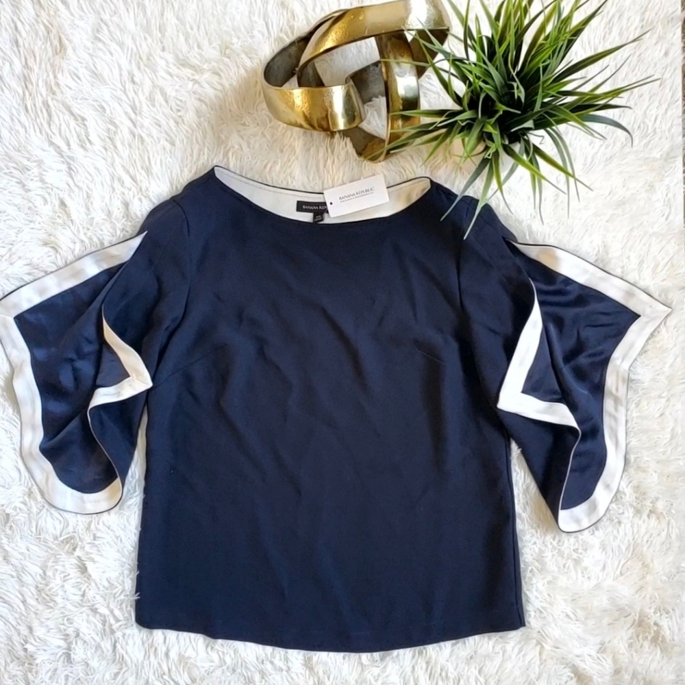 Banana Republic Navy Blue Open Flutter Short Sleeve Lined Trim Shirt sz XS RT$80